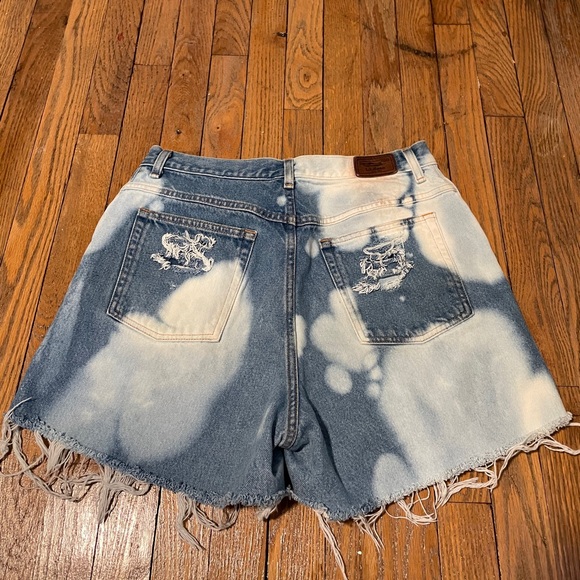 Vintage TyeDyed Distressed Cut Off Jean Shorts - Picture 2 of 4